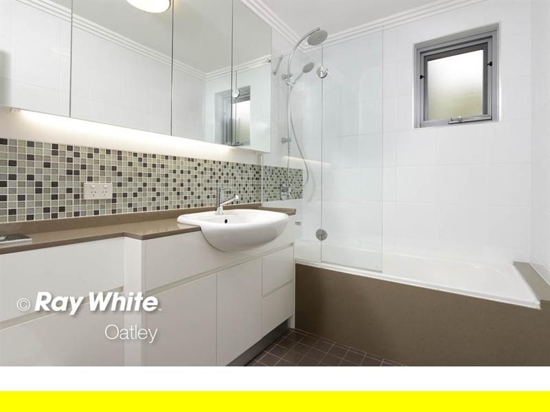 6/33 Martin Place, Mortdale NSW 2223