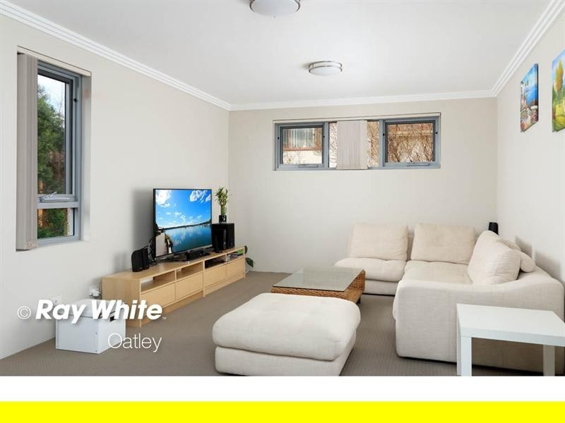 6/33 Martin Place, Mortdale NSW 2223