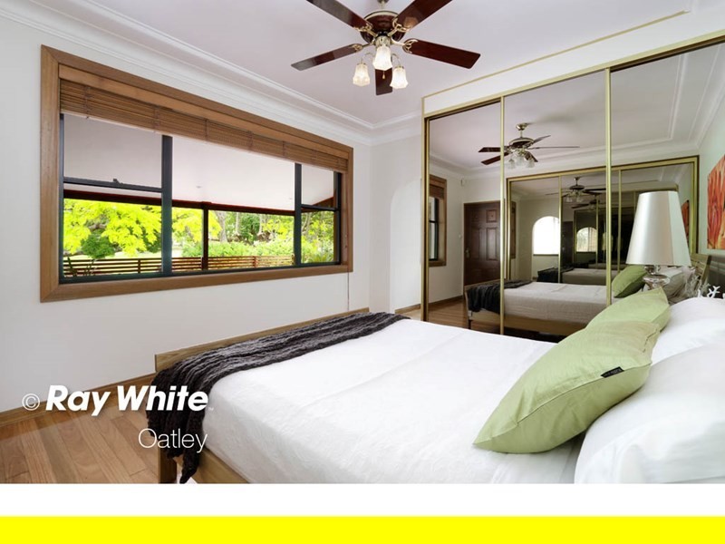 8 Panorama Street, Penshurst NSW 2222