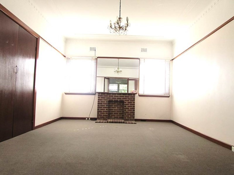 7 Newman Street, Mortdale NSW 2223