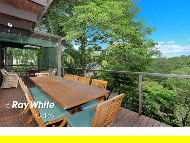 42 Jindabyne Crescent, Peakhurst Heights NSW 2210