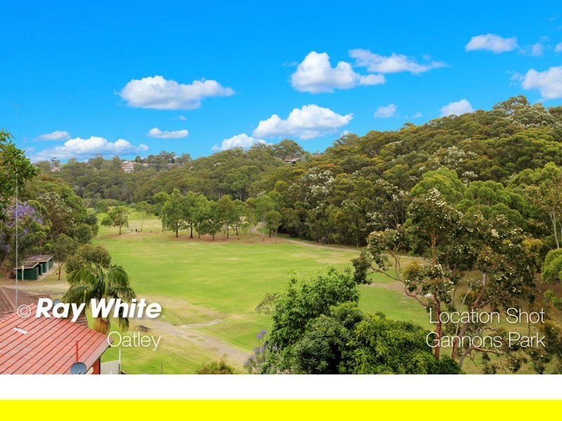 42 Jindabyne Crescent, Peakhurst Heights NSW 2210