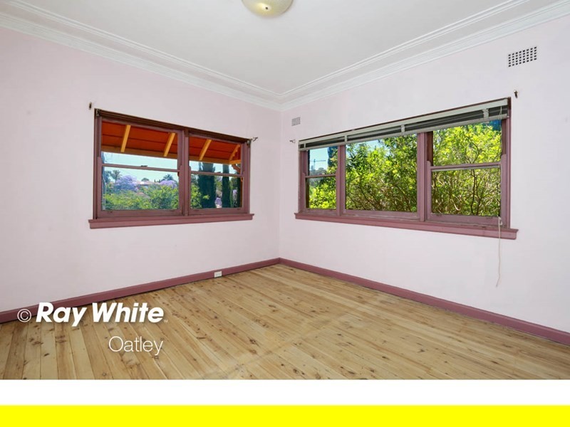 16 Braeside Avenue, Penshurst NSW 2222