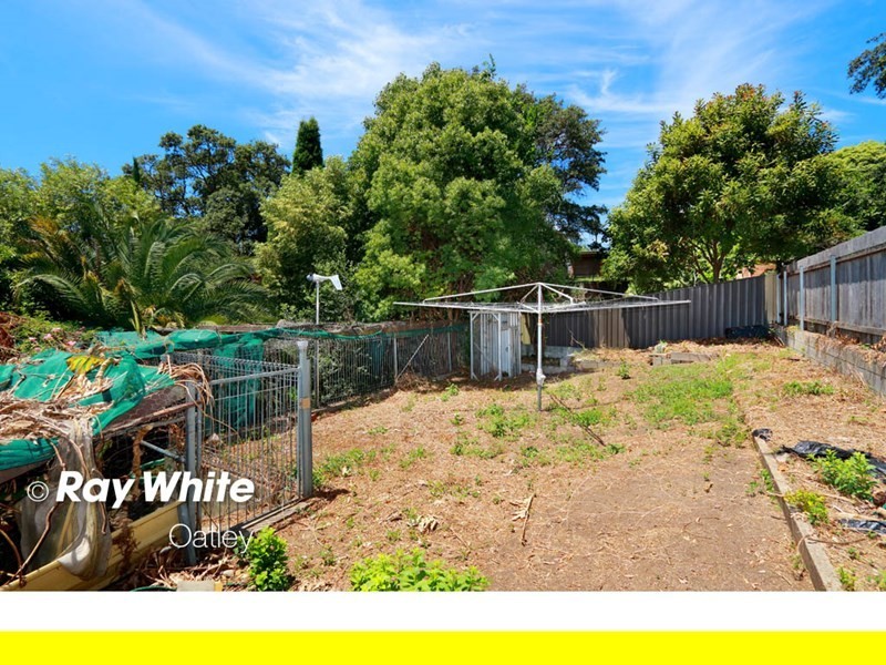 16 Braeside Avenue, Penshurst NSW 2222