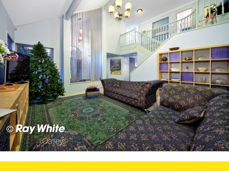 18 Peake Parade, Peakhurst NSW 2210