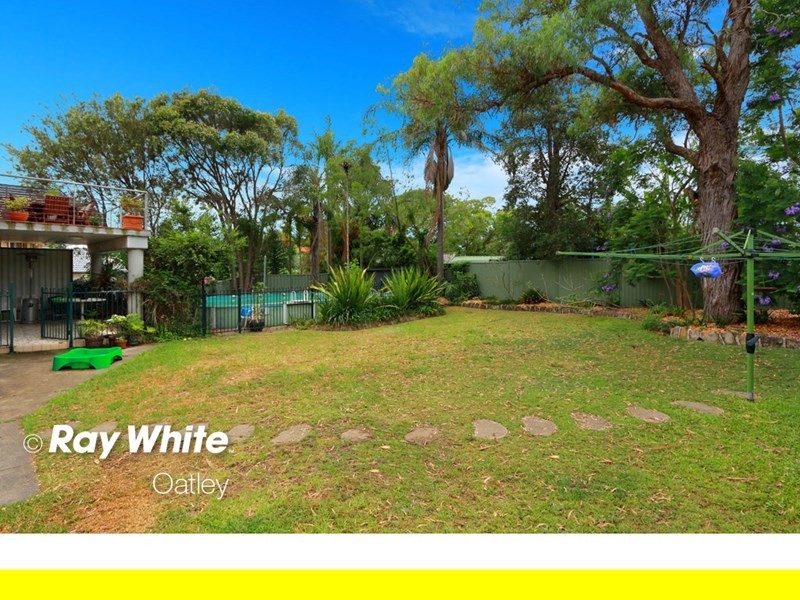41 Pindari Road, Peakhurst Heights NSW 2210