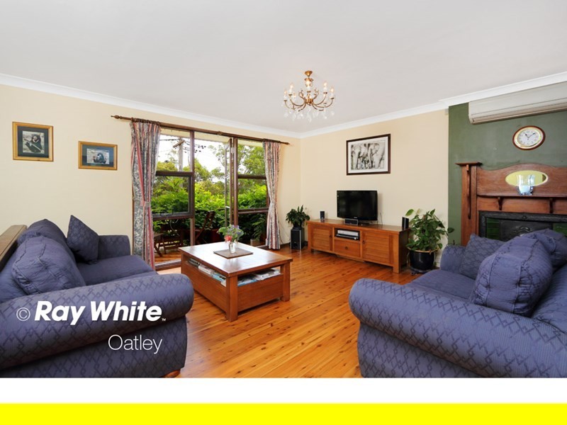 41 Pindari Road, Peakhurst Heights NSW 2210