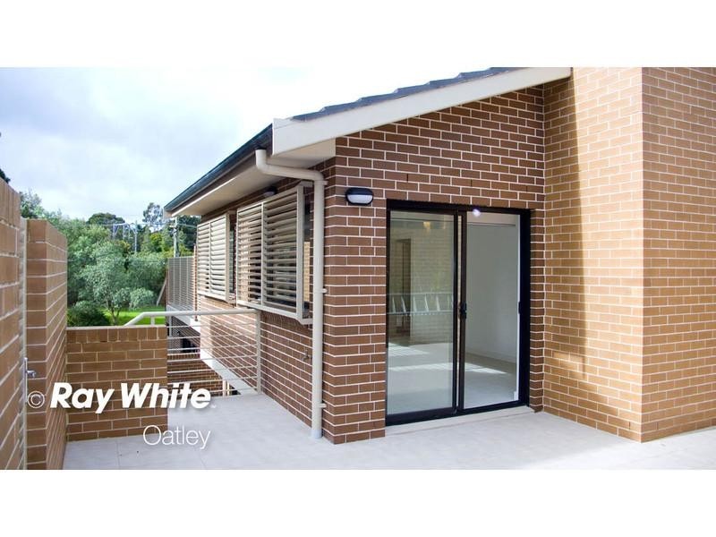 2/14 River Road, Oatley NSW 2223
