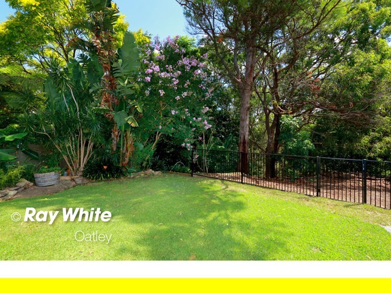 35 Beaumaris Crescent, Mortdale NSW 2223