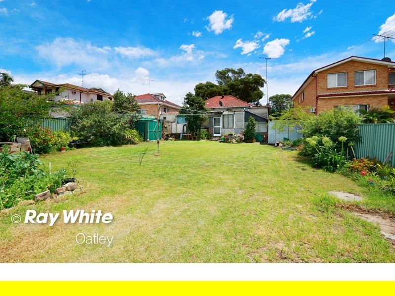 40 Carrington Avenue, Mortdale NSW 2223