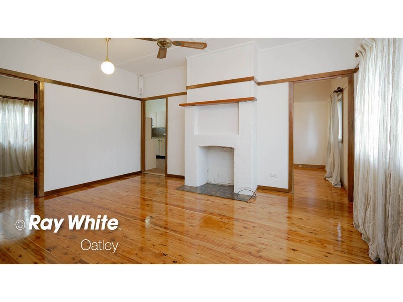 9 Barwon Road, Mortdale NSW 2223