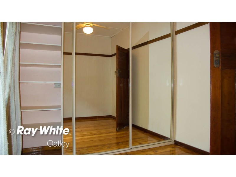 9 Barwon Road, Mortdale NSW 2223