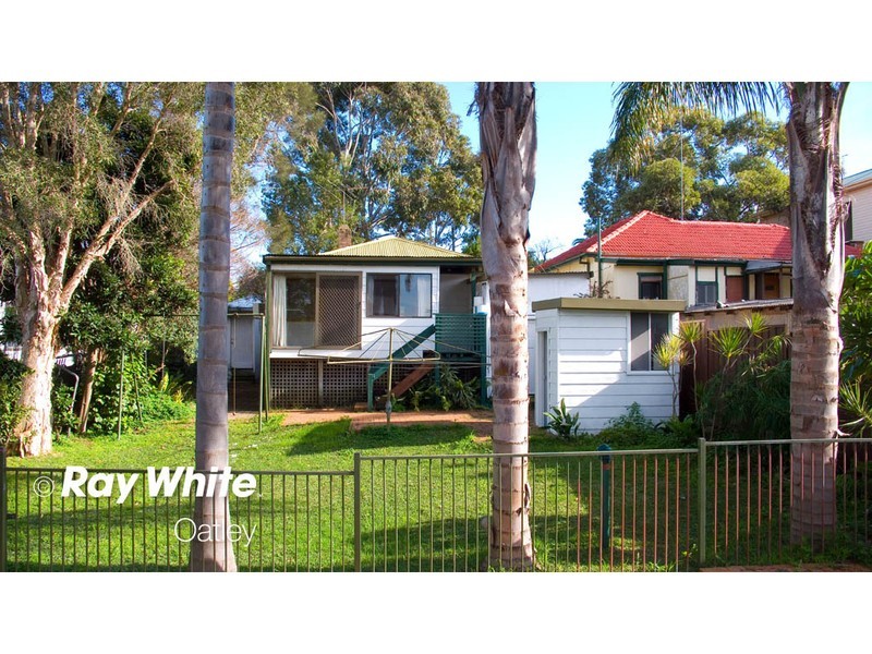 9 Barwon Road, Mortdale NSW 2223