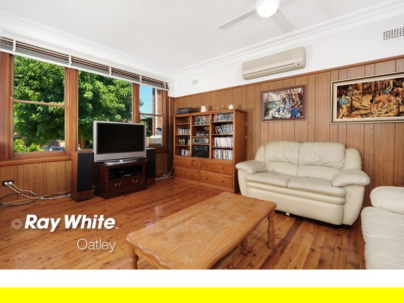 39 Carrington Avenue, Mortdale NSW 2223