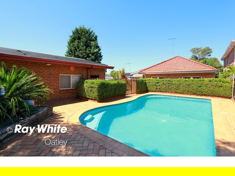 39 Carrington Avenue, Mortdale NSW 2223