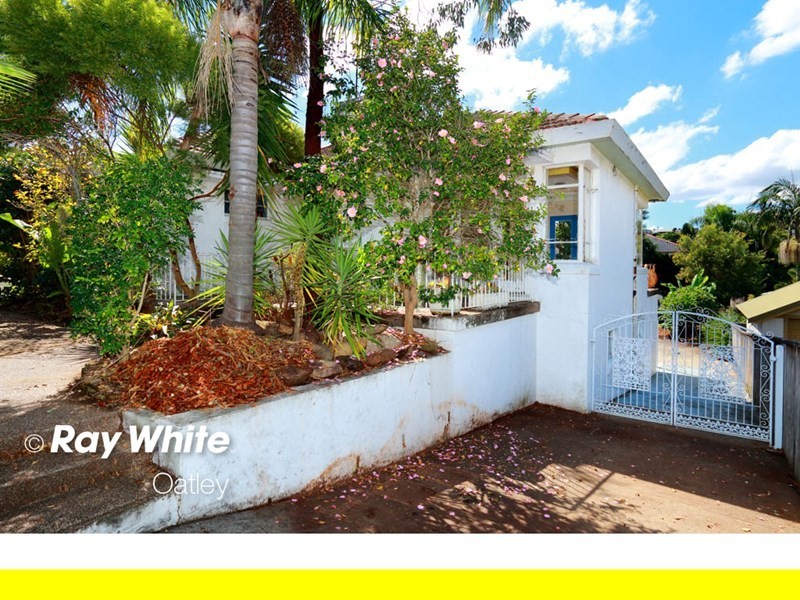 18 Hunter Street, Penshurst NSW 2222