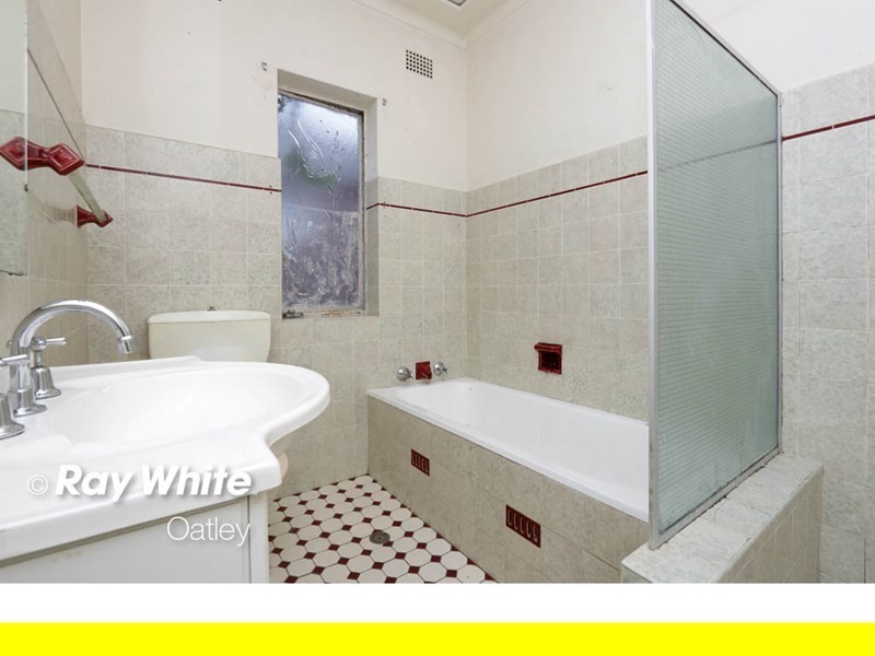 18 Hunter Street, Penshurst NSW 2222