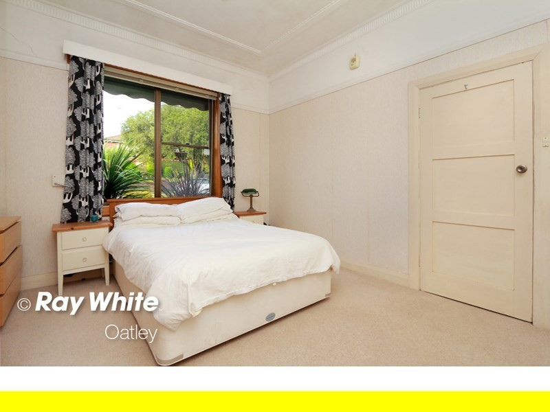 23 McRaes Avenue, Penshurst NSW 2222