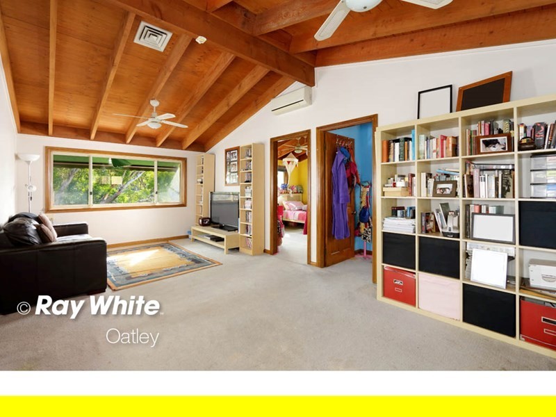 32 Ballantyne Road, Mortdale NSW 2223