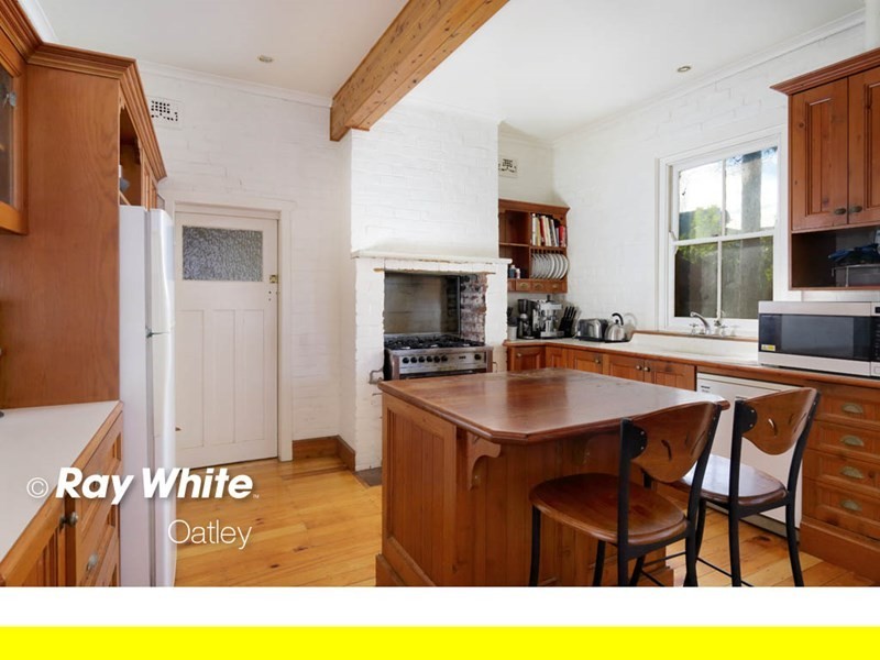 15 Wonoona Parade East, Oatley NSW 2223