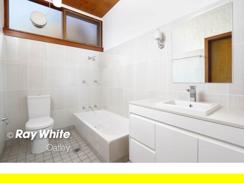 20 Booyong Avenue, Lugarno NSW 2210