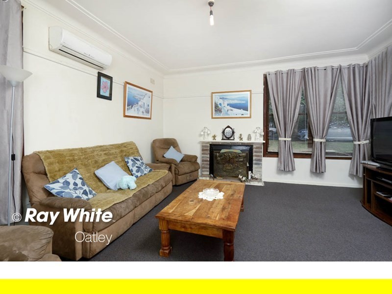 58 Lawrence Street, Peakhurst NSW 2210