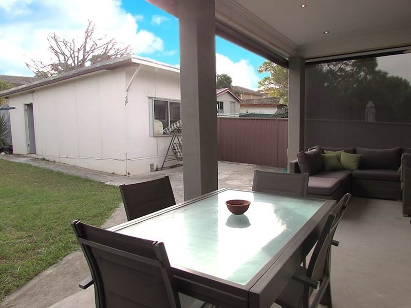 18 Walter Street, Mortdale NSW 2223