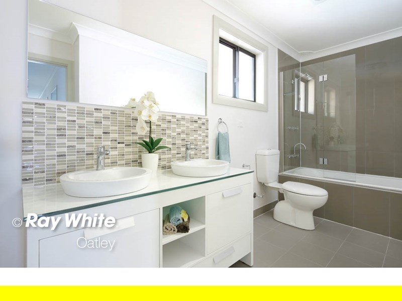 32 Koorabel Street, Lugarno NSW 2210