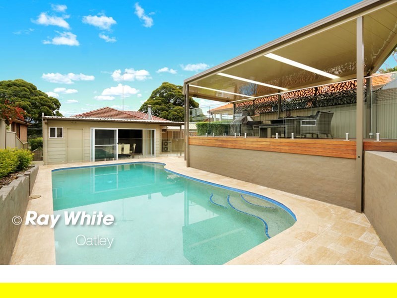 25 Gungah Bay Road (Vehicle access from Linda Ave), Oatley NSW 2223