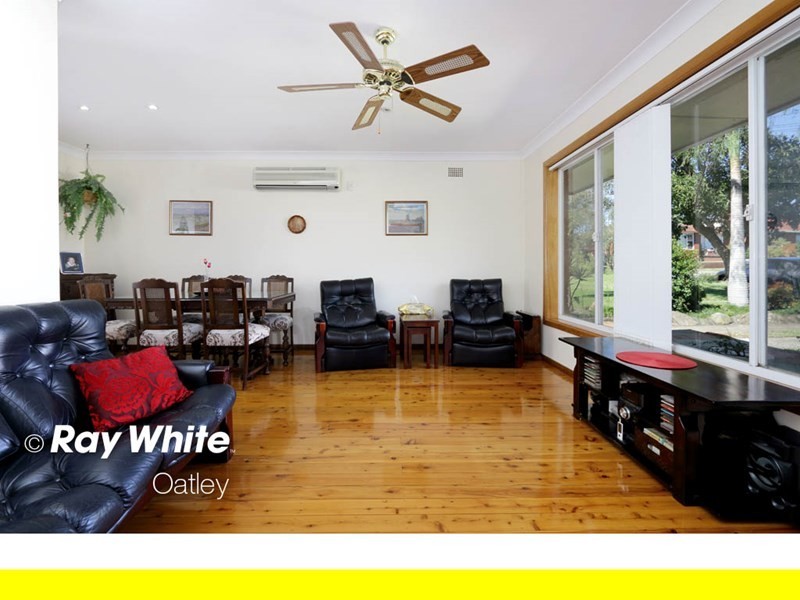 13 Waldo Crescent, Peakhurst NSW 2210