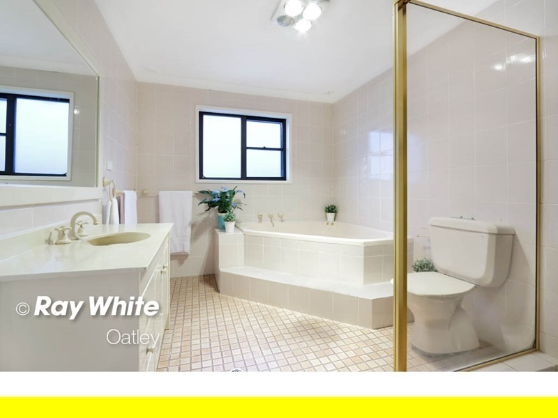 51 Moons Avenue, Lugarno NSW 2210