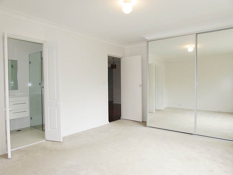 11D Valentia Avenue, Lugarno NSW 2210