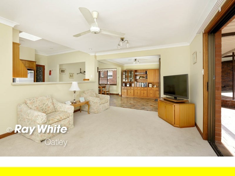 30 McRaes Avenue, Penshurst NSW 2222