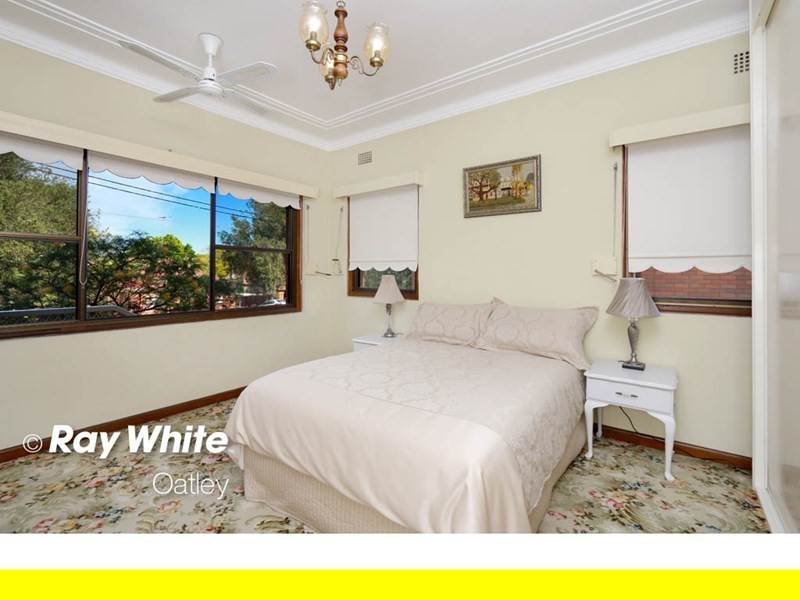 30 McRaes Avenue, Penshurst NSW 2222