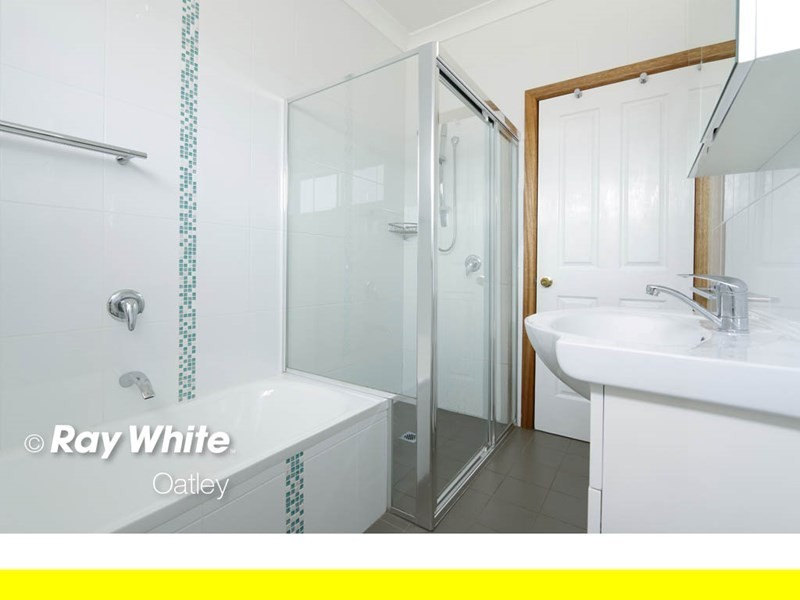 38 Tournay Street, Peakhurst NSW 2210