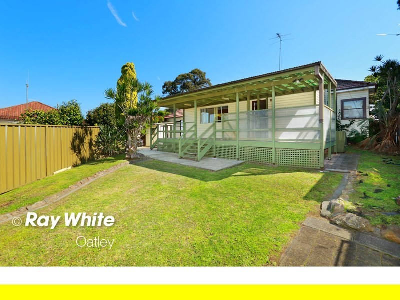 31 Beaconsfield Road, Mortdale NSW 2223