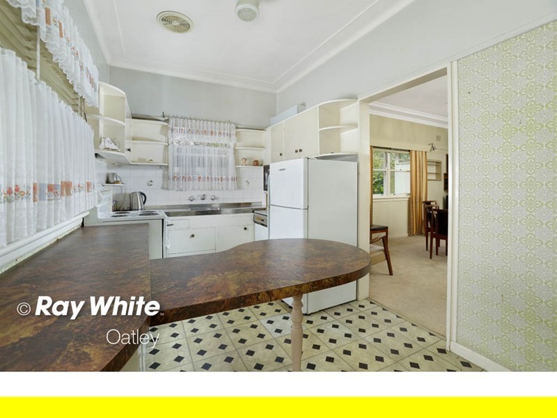 54 Samuel Street, Peakhurst NSW 2210