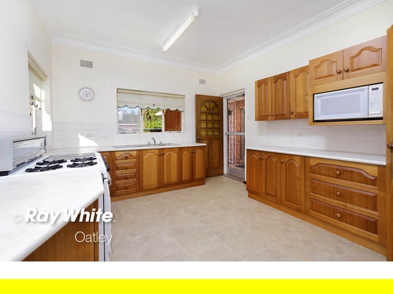 4 Laycock Road, Penshurst NSW 2222