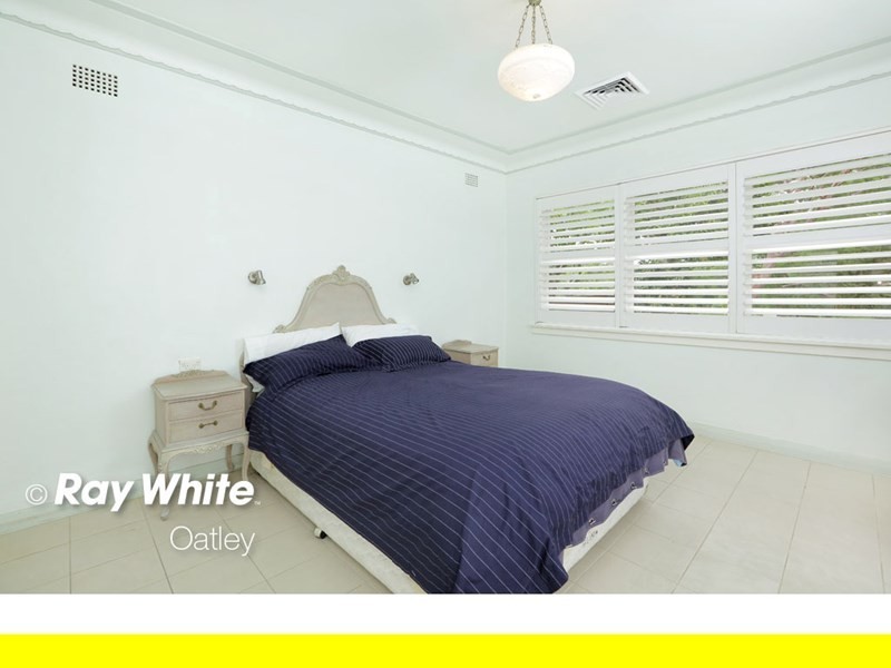 65 Lansdowne Crescent, Oatley NSW 2223