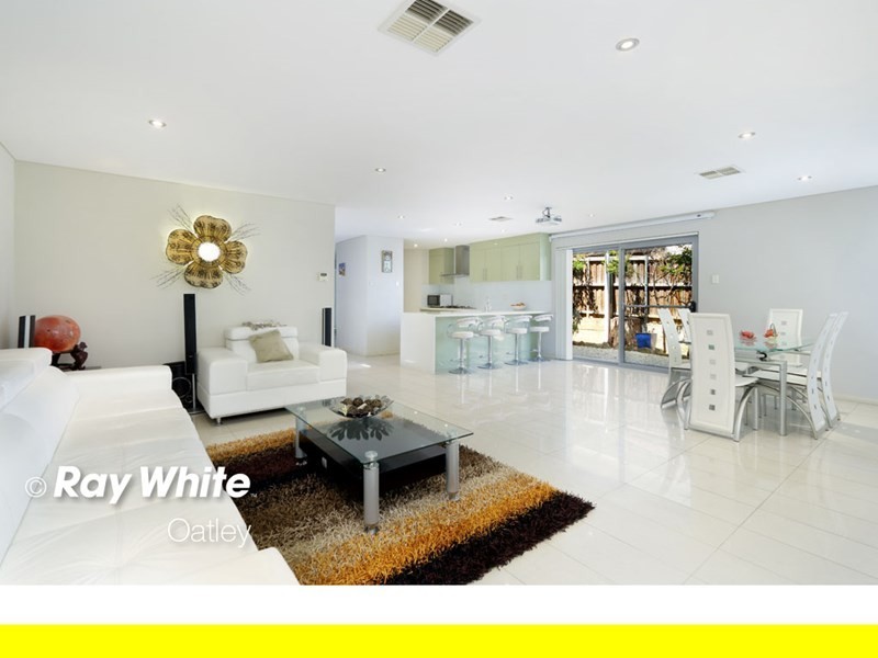 2/68 Llewellyn Street, Oatley NSW 2223