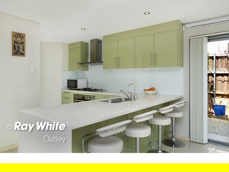 2/68 Llewellyn Street, Oatley NSW 2223