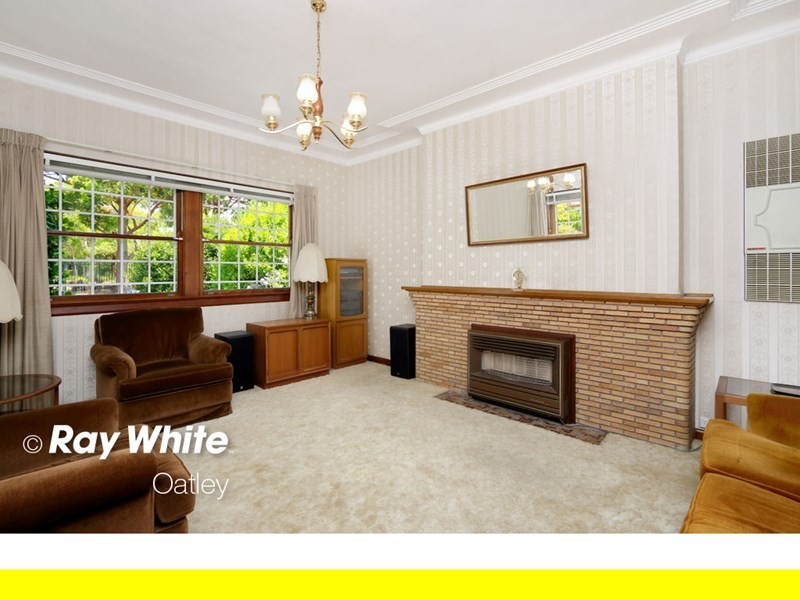 42 Coleborne Avenue, Mortdale NSW 2223