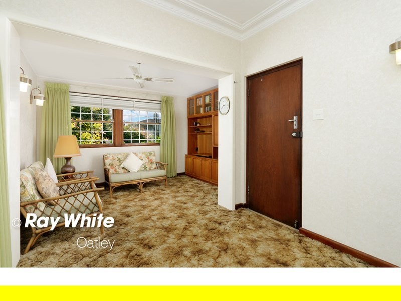 42 Coleborne Avenue, Mortdale NSW 2223