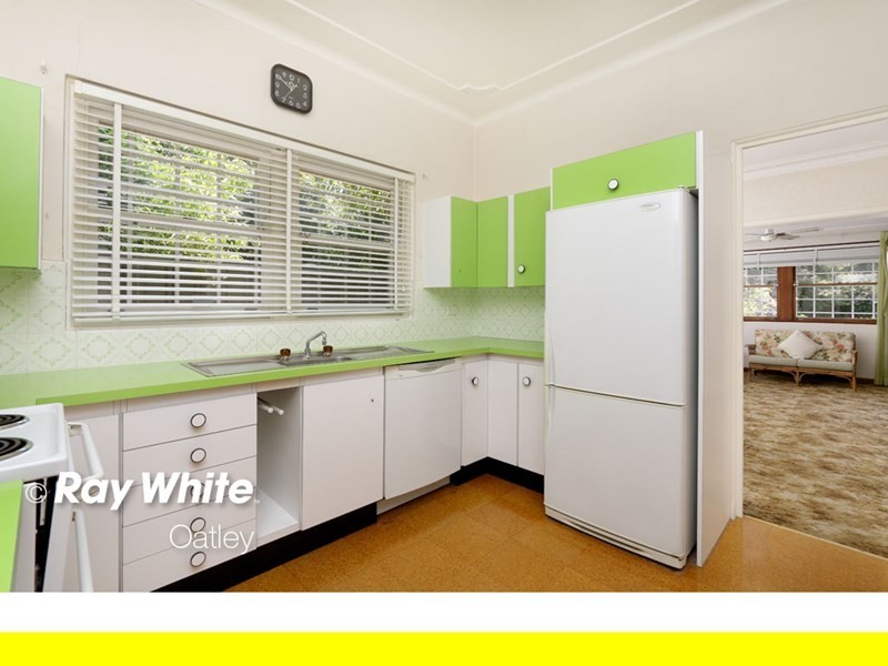 42 Coleborne Avenue, Mortdale NSW 2223