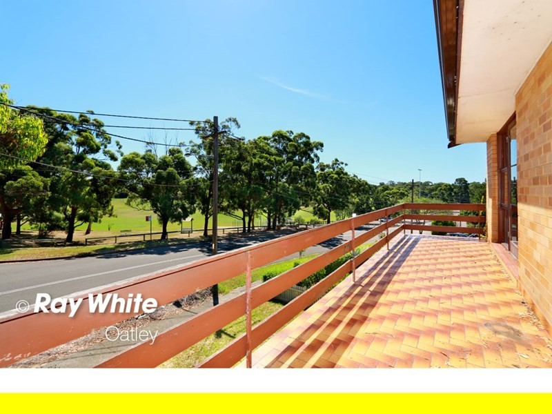 41 Pindari Road, Peakhurst Heights NSW 2210