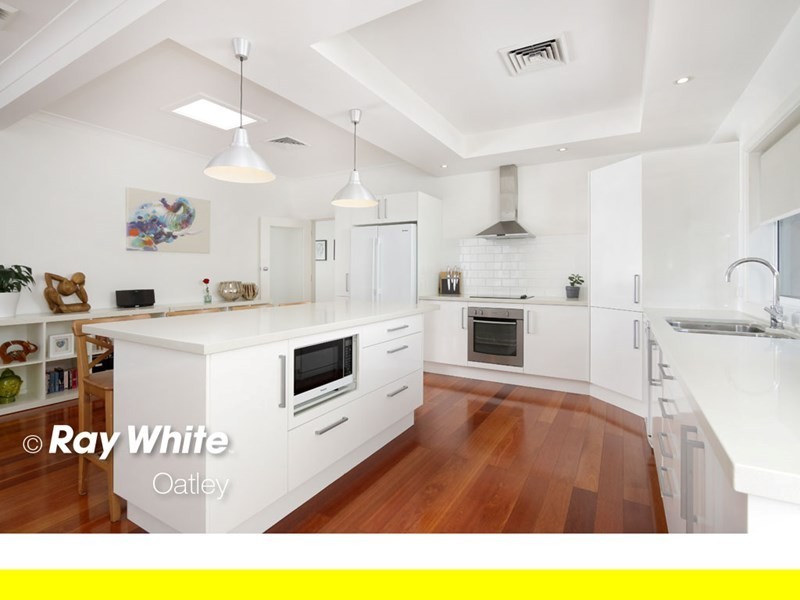 35 Beaumaris Crescent, Mortdale NSW 2223