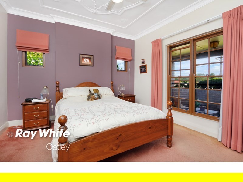 8 Blackshaw Avenue, Mortdale NSW 2223