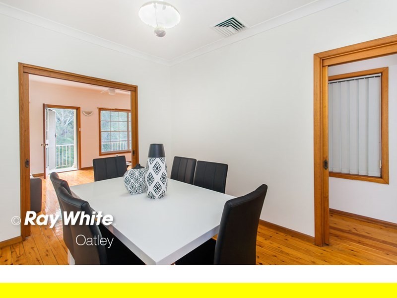 6 Jinna Road, Peakhurst Heights NSW 2210