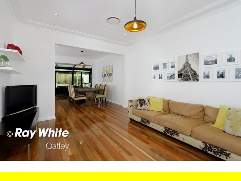 12 Mountbatten Street, Oatley NSW 2223