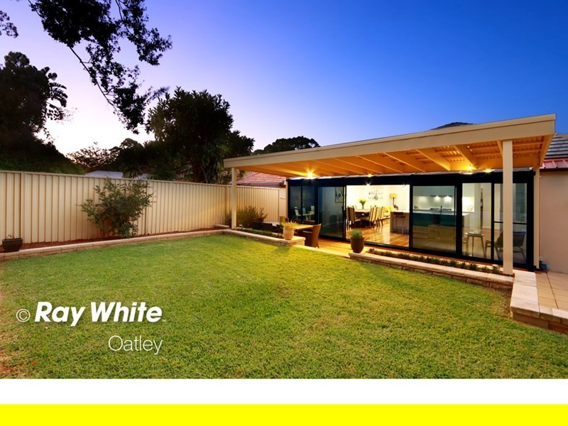 12 Mountbatten Street, Oatley NSW 2223